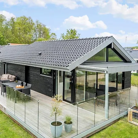 Dom wakacyjny 40342-juelsminde-niels-rasmussens-vej-125 *